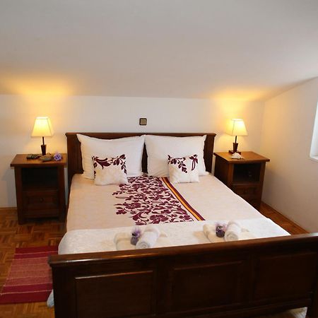Hotel Pansion Adria Sveti Filip i Jakov Camera foto